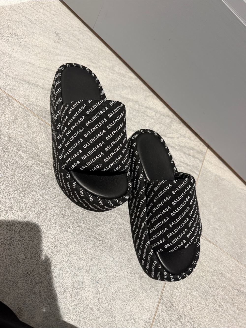 Balenciaga Black and White Logo Slide Sandals - Picture 3 of 5